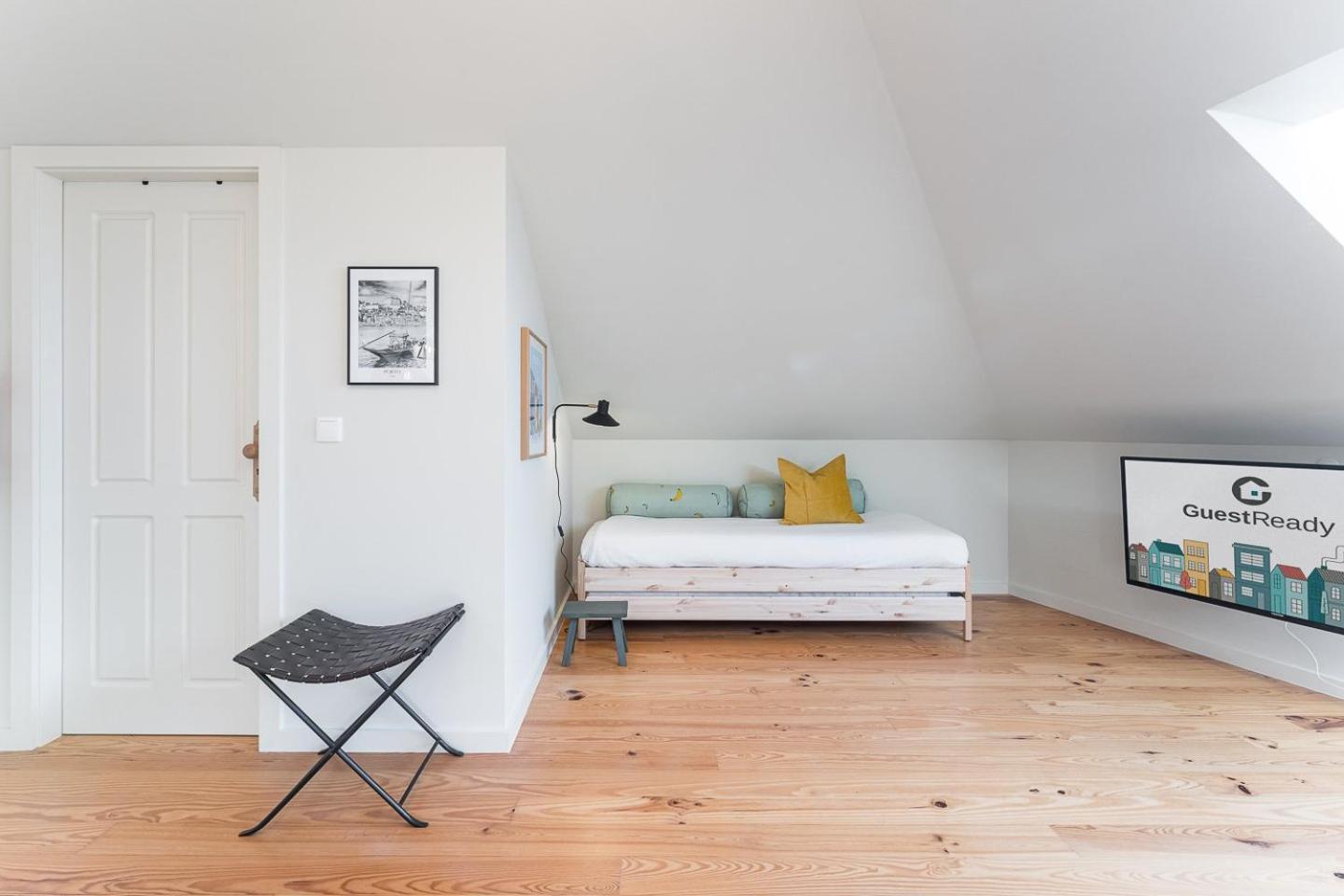 Guestready - Spacious And Modern Apt W/ Skylight بورتو المظهر الخارجي الصورة