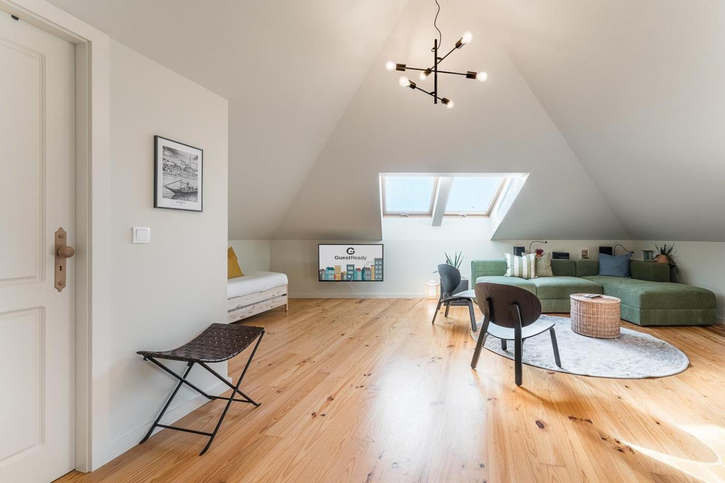 Guestready - Spacious And Modern Apt W/ Skylight بورتو المظهر الخارجي الصورة